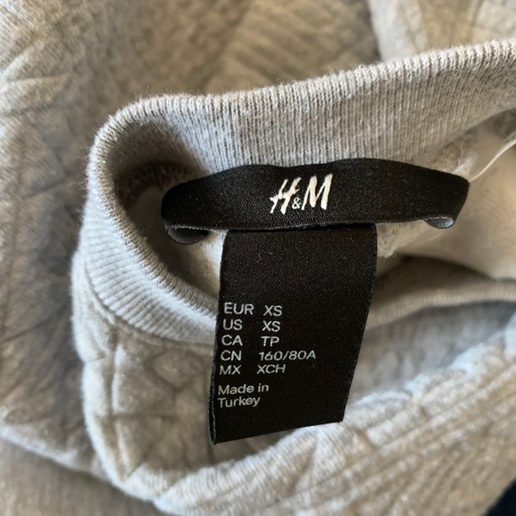 H&M Cropped Sweatshirt - Picture 5 of 5